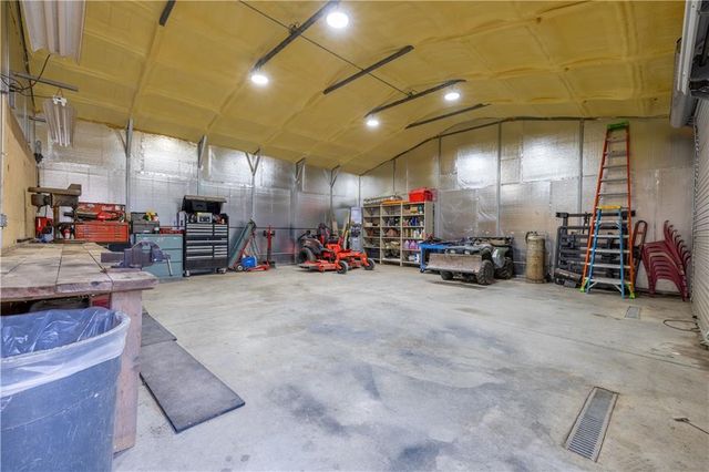 9769 County Road 427 Road, Savannah, MO 64485