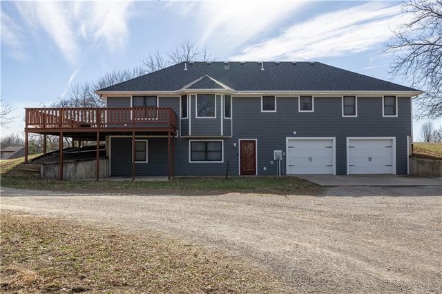 9769 County Road 427 Road, Savannah, MO 64485