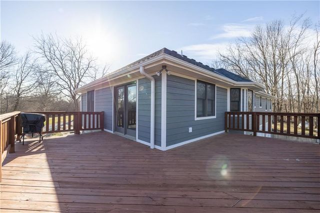 9769 County Road 427 Road, Savannah, MO 64485