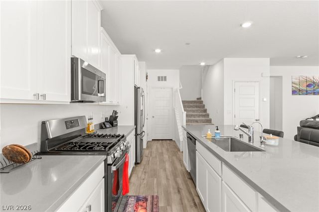 275 Luna Valley Way 1013, Henderson, NV 89011