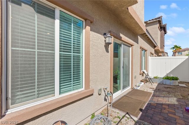 275 Luna Valley Way 1013, Henderson, NV 89011