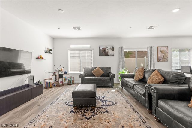 275 Luna Valley Way 1013, Henderson, NV 89011