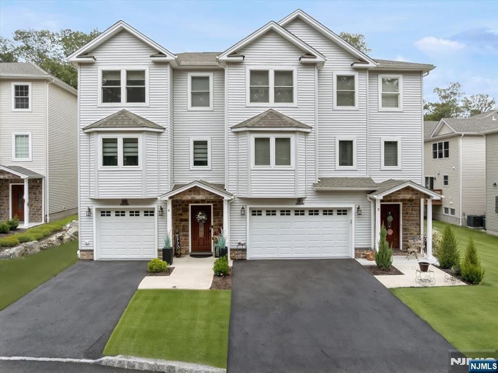 6 Stanley Way, Wanaque, NJ 07465