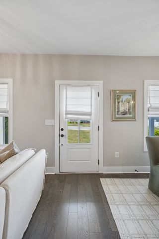 1004 Sycamore Rdg, E, Burns, TN 37029