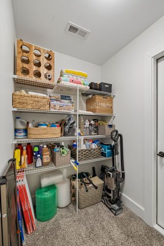 1004 Sycamore Rdg, E, Burns, TN 37029