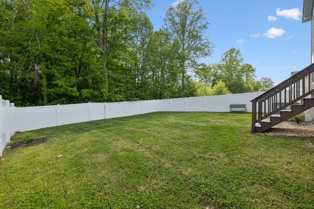1004 Sycamore Rdg, E, Burns, TN 37029