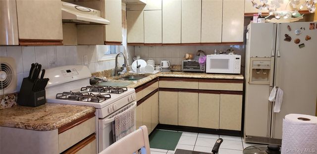 260 Swinton Avenue, Bronx, NY 10465