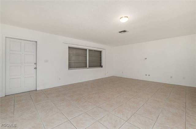 209 Jayview AVE, Lehigh Acres, FL 33936