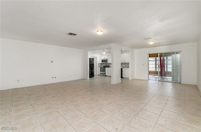 209 Jayview AVE, Lehigh Acres, FL 33936