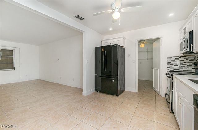 209 Jayview AVE, Lehigh Acres, FL 33936