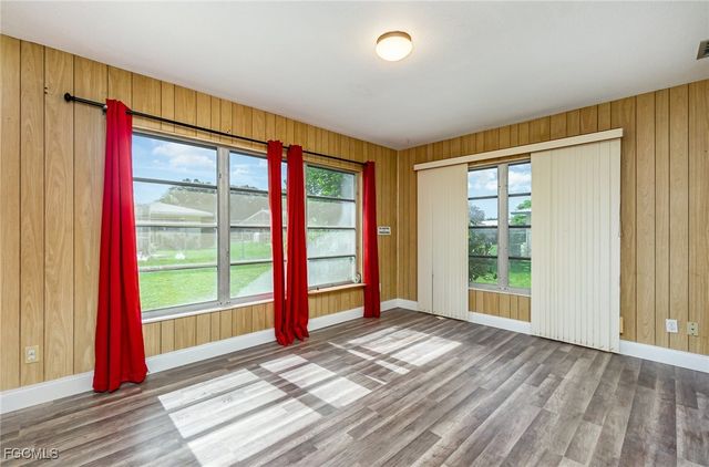 209 Jayview AVE, Lehigh Acres, FL 33936