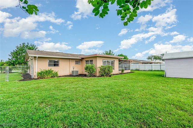 209 Jayview AVE, Lehigh Acres, FL 33936