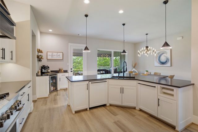 1095 Sister Grove Road, Van Alstyne, TX 75495