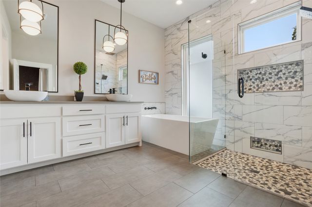 1095 Sister Grove Road, Van Alstyne, TX 75495