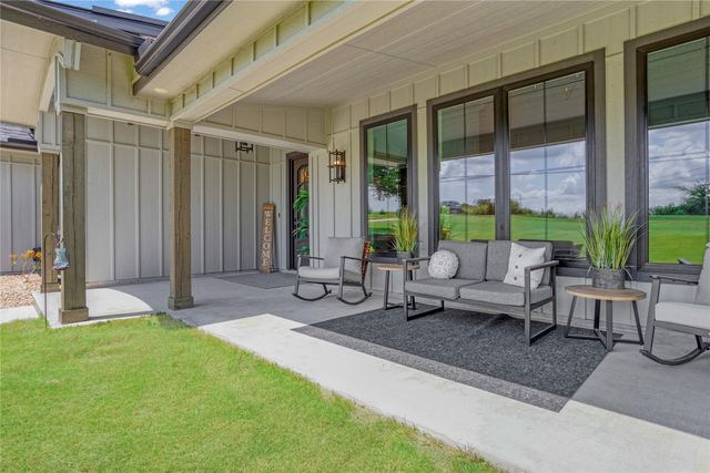 1095 Sister Grove Road, Van Alstyne, TX 75495