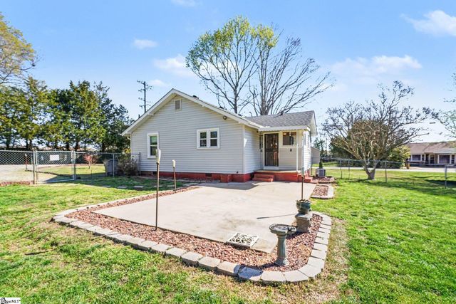 11 Bainbridge Drive, Greenville, SC 29611