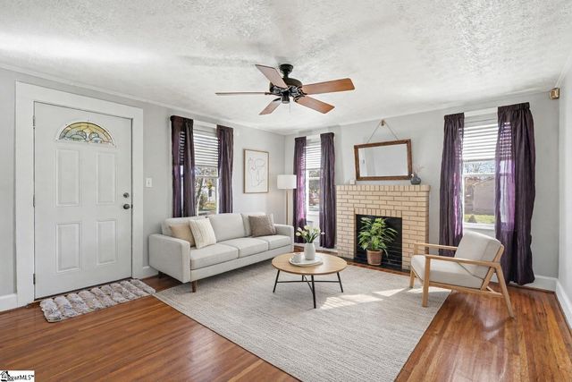 11 Bainbridge Drive, Greenville, SC 29611