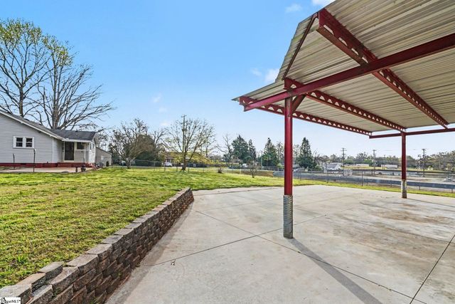 11 Bainbridge Drive, Greenville, SC 29611