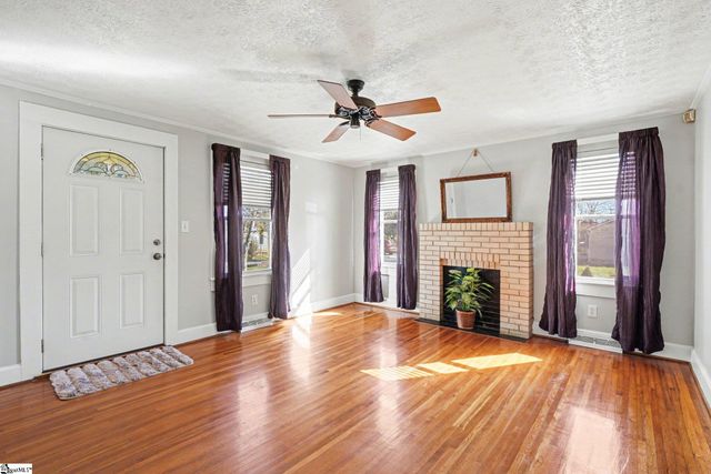 11 Bainbridge Drive, Greenville, SC 29611