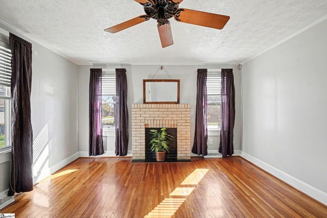 11 Bainbridge Drive, Greenville, SC 29611