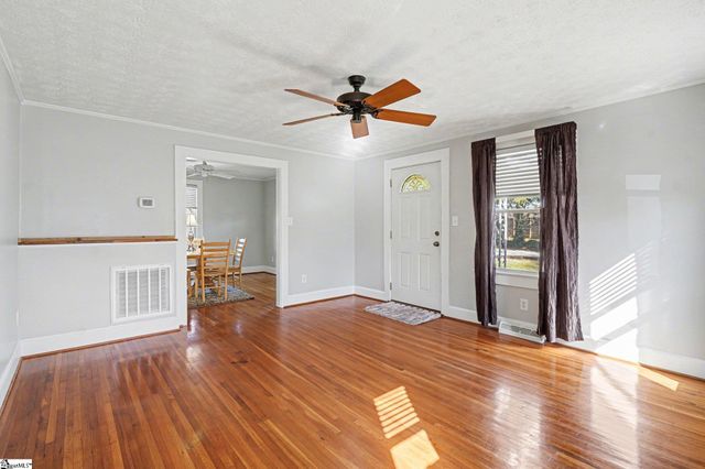 11 Bainbridge Drive, Greenville, SC 29611