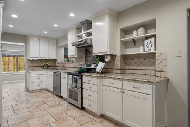 2710 Forestview Drive, Corinth, TX 76210