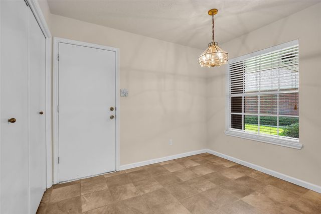 3310 Country Meadows Court, Pearland, TX 77584