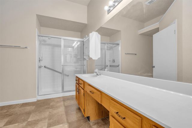 3310 Country Meadows Court, Pearland, TX 77584