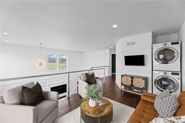 25594 Somerset Road, Louisburg, KS 66071