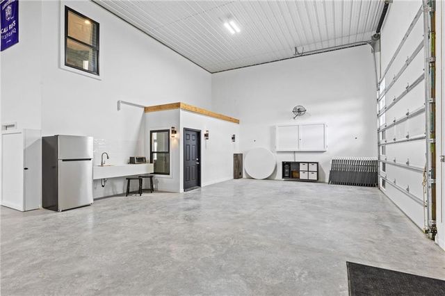 25594 Somerset Road, Louisburg, KS 66071