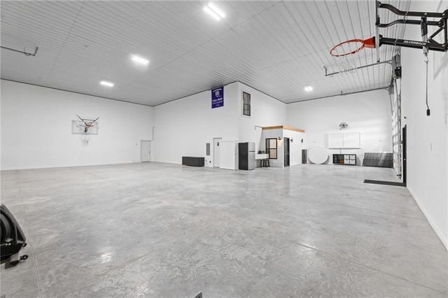 25594 Somerset Road, Louisburg, KS 66071