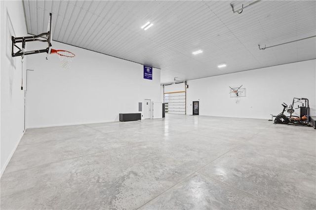 25594 Somerset Road, Louisburg, KS 66071