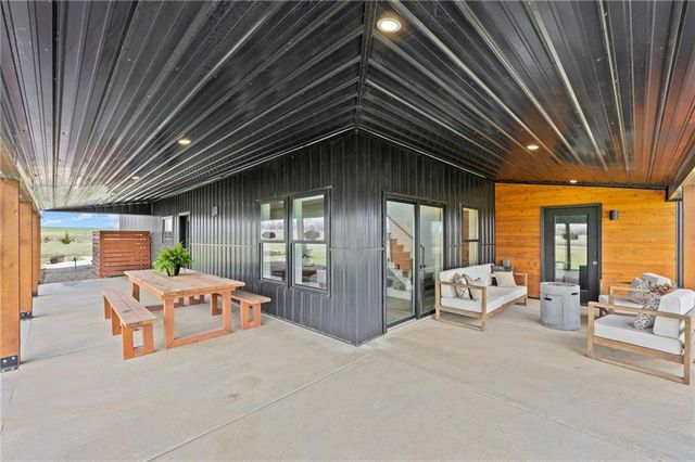 25594 Somerset Road, Louisburg, KS 66071