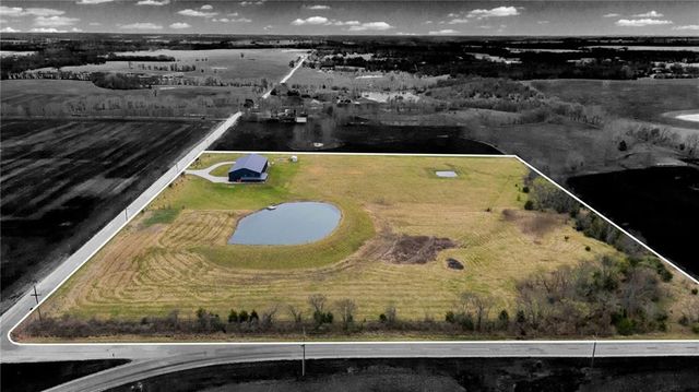 25594 Somerset Road, Louisburg, KS 66071