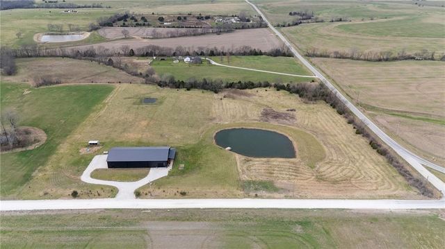 25594 Somerset Road, Louisburg, KS 66071