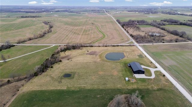 25594 Somerset Road, Louisburg, KS 66071