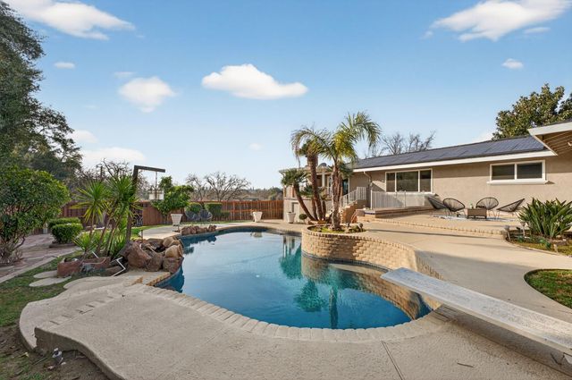 3006 Scenic Heights Way, Carmichael, CA 95608