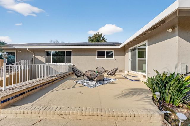 3006 Scenic Heights Way, Carmichael, CA 95608