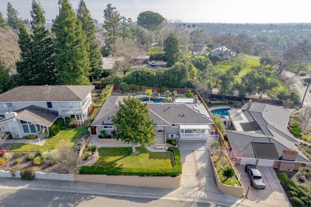 3006 Scenic Heights Way, Carmichael, CA 95608