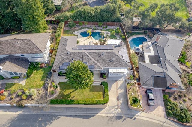 3006 Scenic Heights Way, Carmichael, CA 95608