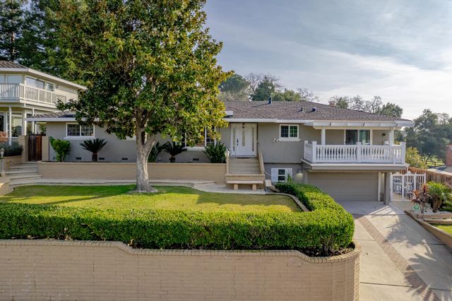 3006 Scenic Heights Way, Carmichael, CA 95608
