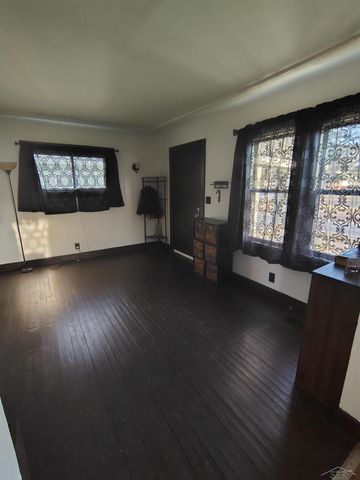 3221 Fulton Street, Saginaw, MI 48601