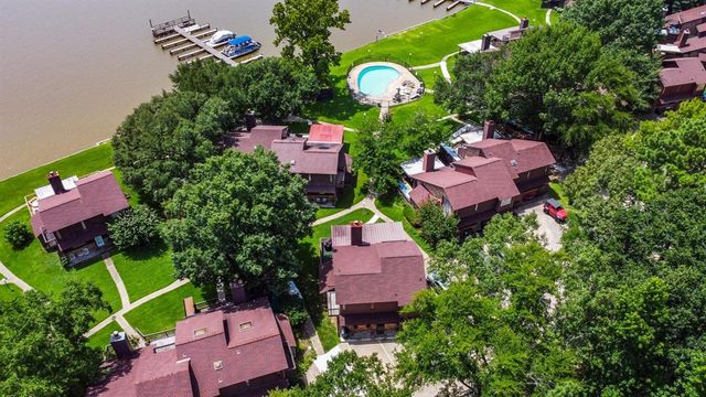200 Fountain Lake W 116, Livingston, TX 77351