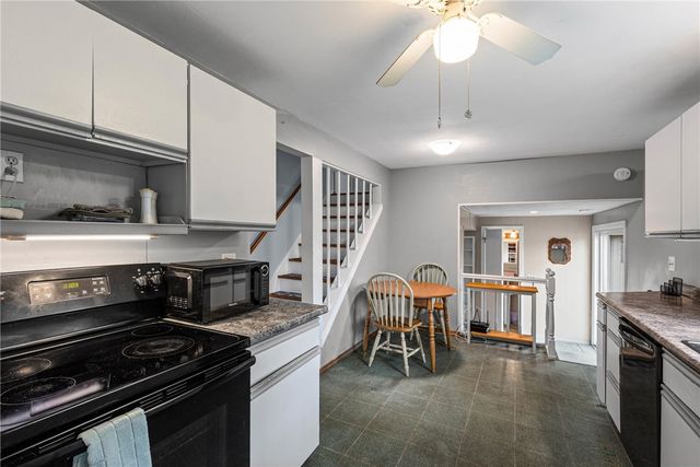 8 North Passage, Perinton, NY 14450