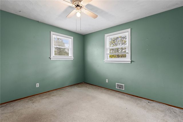 8 North Passage, Perinton, NY 14450