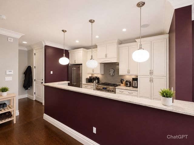 3 M St 2, Boston, MA 02127