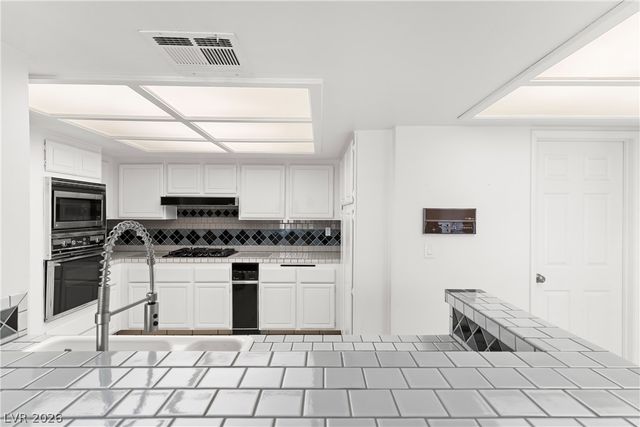 3185 La Mancha Way, Henderson, NV 89014