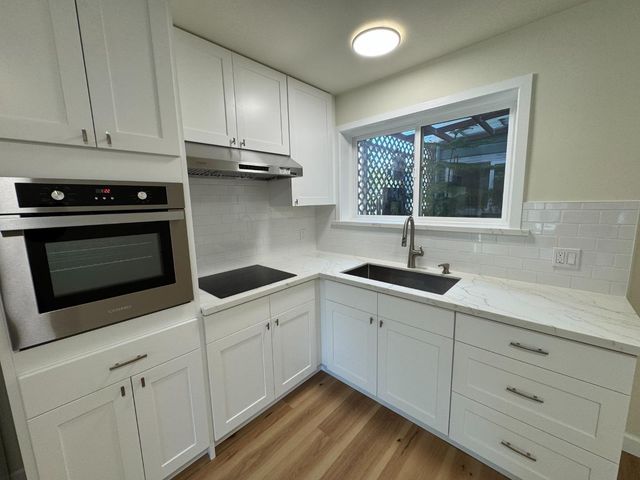 370 Bartlett Street 2, San Francisco, CA 94110