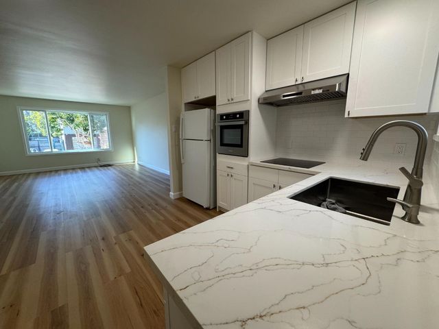 370 Bartlett Street 2, San Francisco, CA 94110