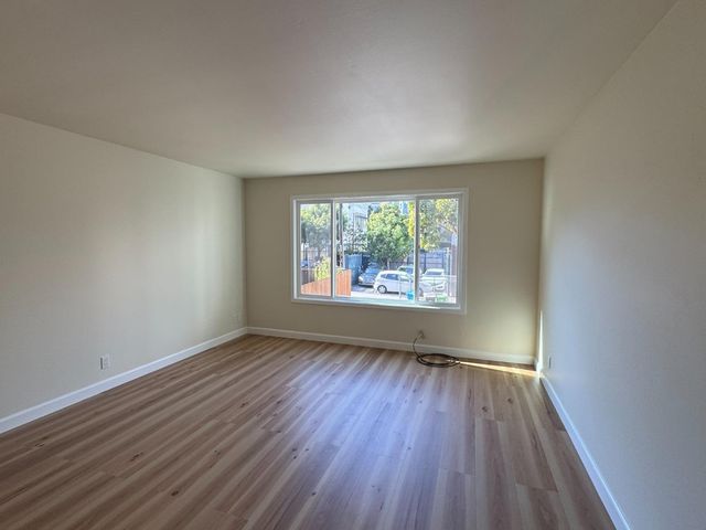 370 Bartlett Street 2, San Francisco, CA 94110